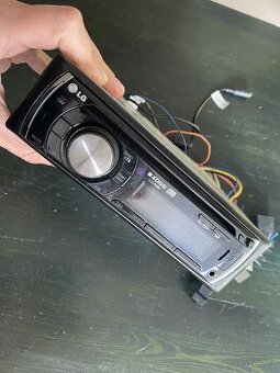 Auto rádio LG