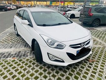 Hyundai i40 Wagon Rok 6/2015 Původ Čr 2Majitel