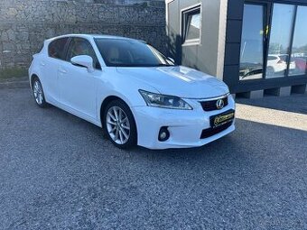 Lexus CT 200h 2011
