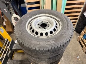 Sada celoročních pneumatik Mercedes Sprinter