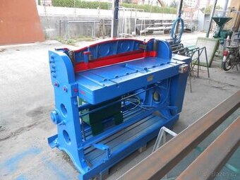 Tabulové nůžky 1000/1.5