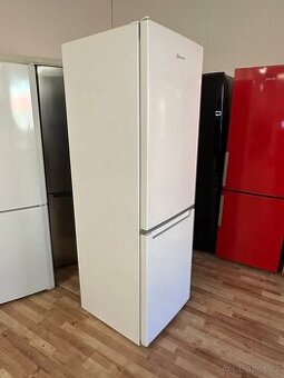 Lednice s mrazákem Bauknecht (145)