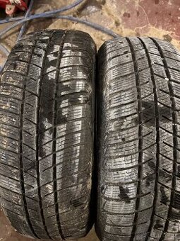 Zimní gumy BARUM POLARIS 5 215/65 R16