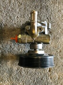 Nové servočerpadlo KYB 1J0422154A