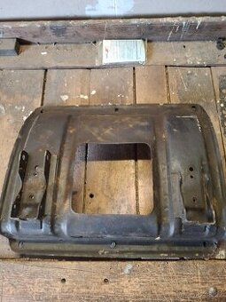 Plech pod nádrž Škoda 100, 110r, 1000MB