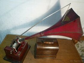 Phonograf Fonograf Edison - gramofon s troubou 1900