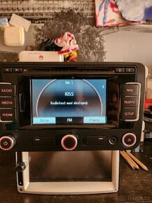 VW RNS-315 AMUNDSEN MP3 NAVI BLUETOOTH TOP STAV - 1