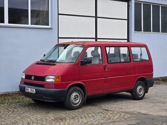 Volkswagen Transporter T4 (caravelle) tažné, 9 míst 1.maj.