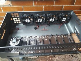 Mining rig na 8 GPU