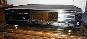 CD přehrávač Aiwa XC-002.