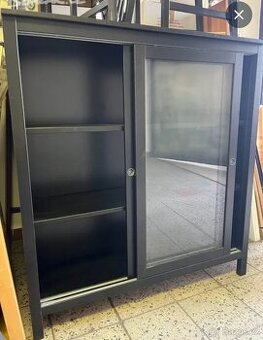 Knihovna/ vitrína Ikea