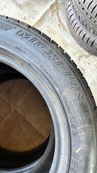 225/50 R15 92V