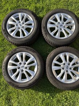 Sada ALU kola 6.5JX16 5X114.3 ET50 R16 + pneu zimní 205/60