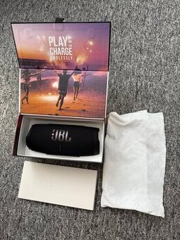 JBL Charge 5