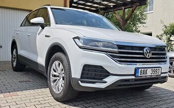 VW Touareg V6 3.0 TDI, 11/2020, 4x4, tažné, původ ČR, +DPH
