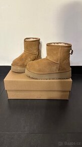Dětské UGG vel 32,5, sněhule