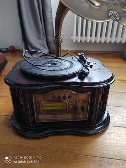 Gramofon-rtcc611