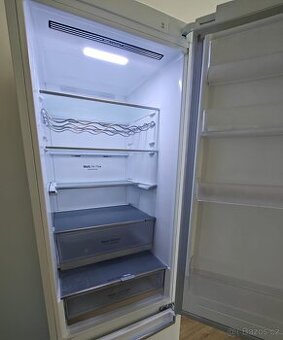 Chladnička s mrazničkou LG