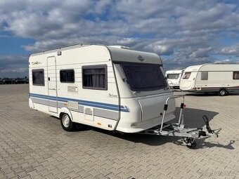 Hobby De luxe 450, 4 osoby, stan, pevná postel