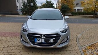 Hyundai i30 1.6 diesel 81 kw - 1