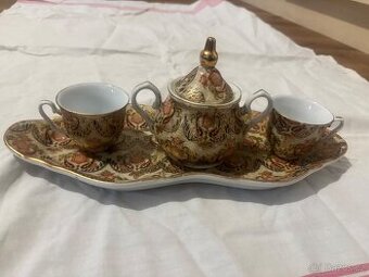 Zlatý čajový servis pro dva s podnosem
