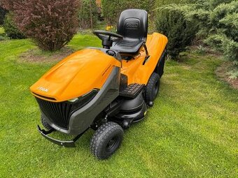 Zahradní traktor STIGA Estate 7102 H motor HONDA