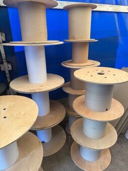 Špulky,cívky malé lehké