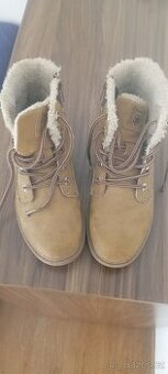 Zimní chlapecké boty vel .37