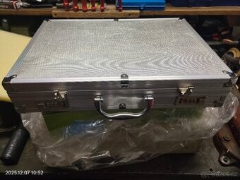 Sada kuchyňských nožů + nůžky