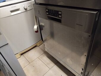 PRODAM MYCKU 45CM  i  60CM--VESTAVNE I VOL.STOJICI--DOVEZU-