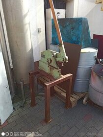 Pákové nůžky na plech či kulatinu