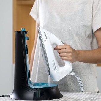 žehlička , parní generátor Taurus SPACEX 3000 NON STOP, nepo