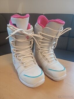 Snowboardové boty Gravty vel 41, stélka 26,5cm, DPD zdarma