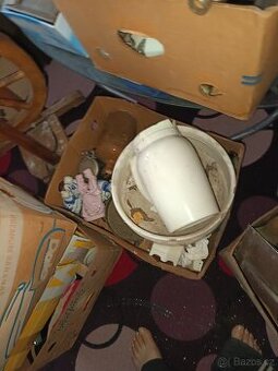 Porcelánová mísa se dzbanrm