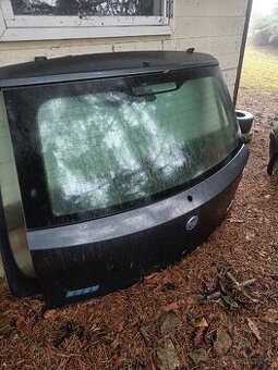Dveře kufru Fiat Punto