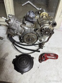 Husqvarna wr 125 nd z motoru