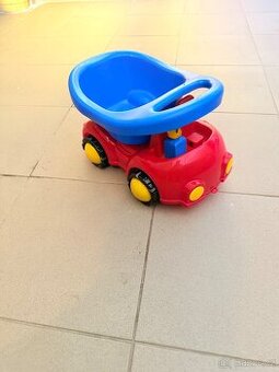 Dětské nákladní autíčko