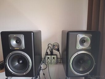 Aktivní studiové monitory Tapco S8