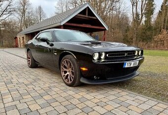 Dodge challenger 5.7 HEMI R/T