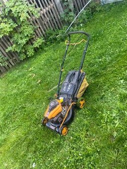 Zahradní sekačka - Riwall Pro 4220X