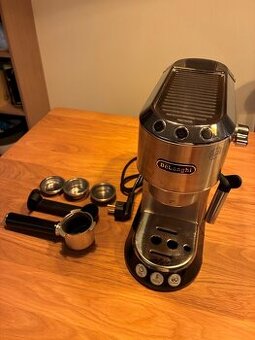 DeLonghi Dedica EC 685
