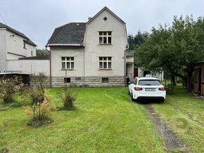 Prodej prostorného domu s potenciálem v obci Horní Radechová - 1
