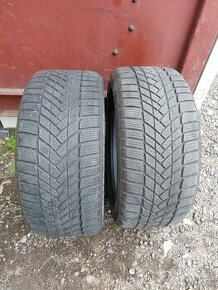 Prodám 2ks zimních pneu Matador 235/45 R17