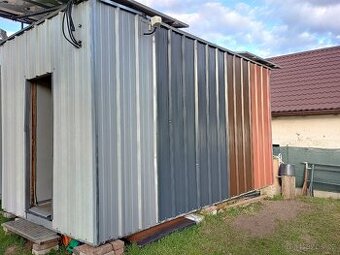 Buňka, kontejner, chatka, garáž