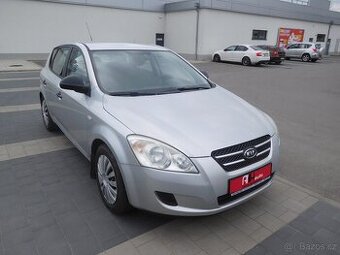 Kia Cee'd 1.4i CVVT 16V Comfort, 80 kW, Klima - 1