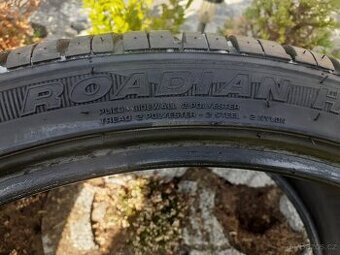 NEXEN Roadian 295 30 r22