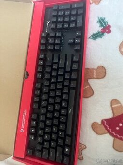 herni mechanicka klavesnice hyperx alloy origins