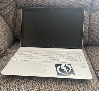 Notebook Sony Vaio (16”)