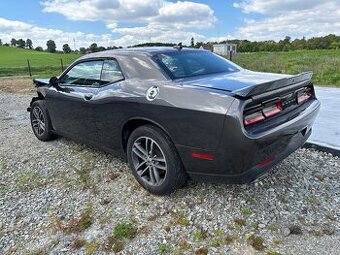Dodge challenger 3.6 4x4 2019r