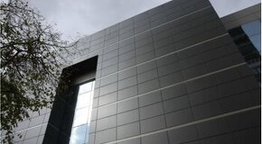 Montážní firma hliníkových větraných fasád/Fasadnik Švýcarsk